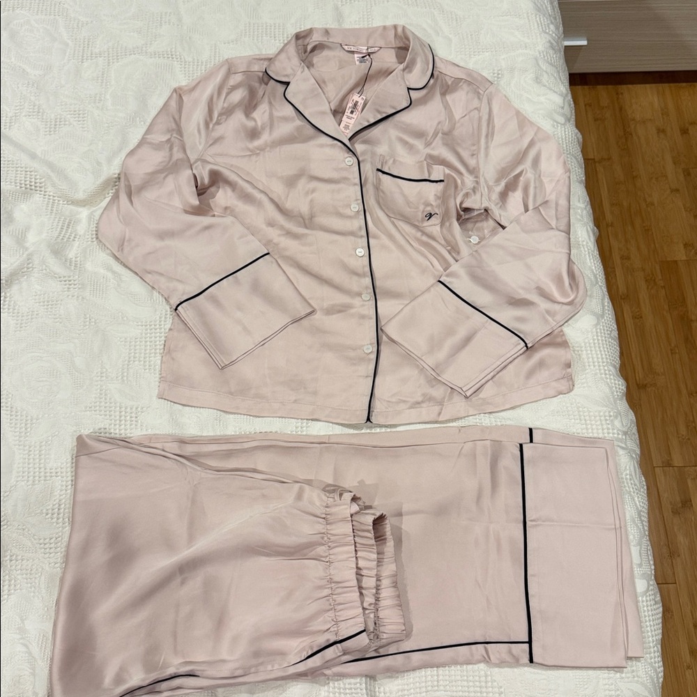 Victoria's Secret Pink Pajama Set